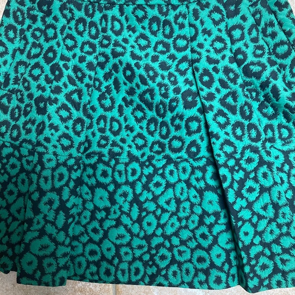 Banana Republic Green/Black Leopard Skirt Sz 2 - Picture 2 of 4